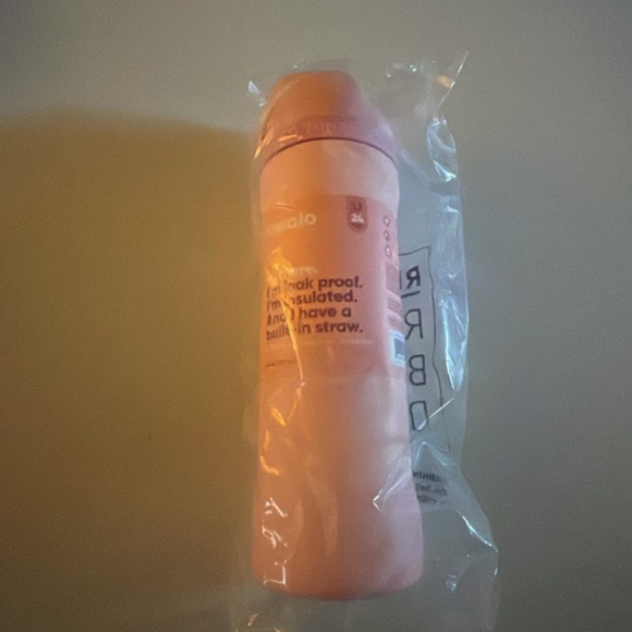 Owala 24 oz Free Sip (Rose Quartz) - Picture 6 of 6